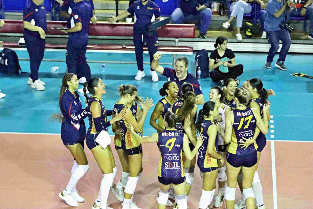 Cangrejeras Steal Game Two of Semifinal A, Move Halfway to the LVSF Final