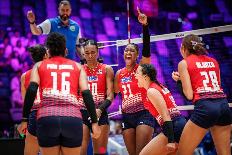 Dominican Republic and United States Earn Hard-Fought Victories