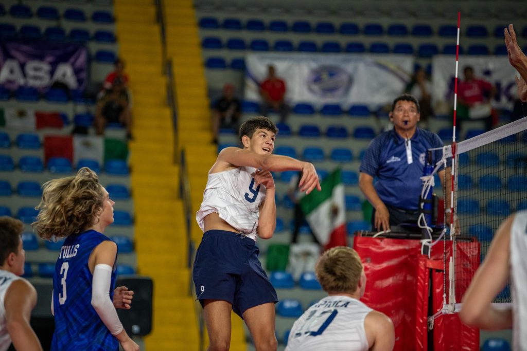 United States Opens with a Hard-Fought Five-Set Victory over Mexico