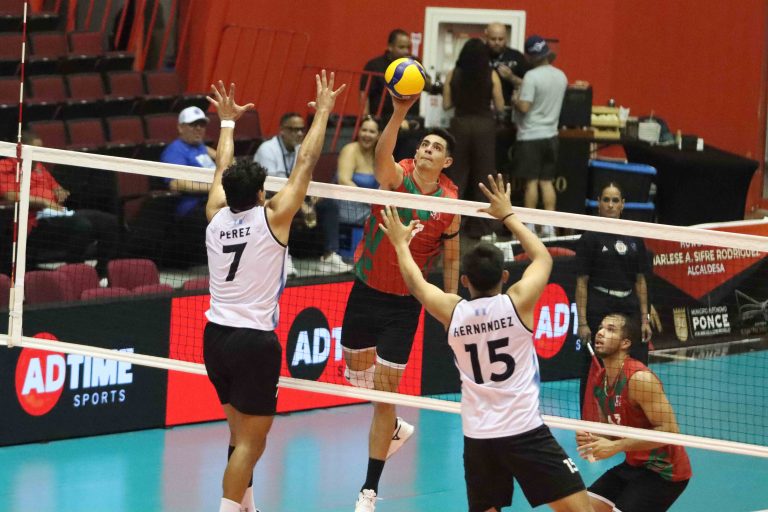 Mexico Bounces Back to Defeat Guatemala in Four Sets