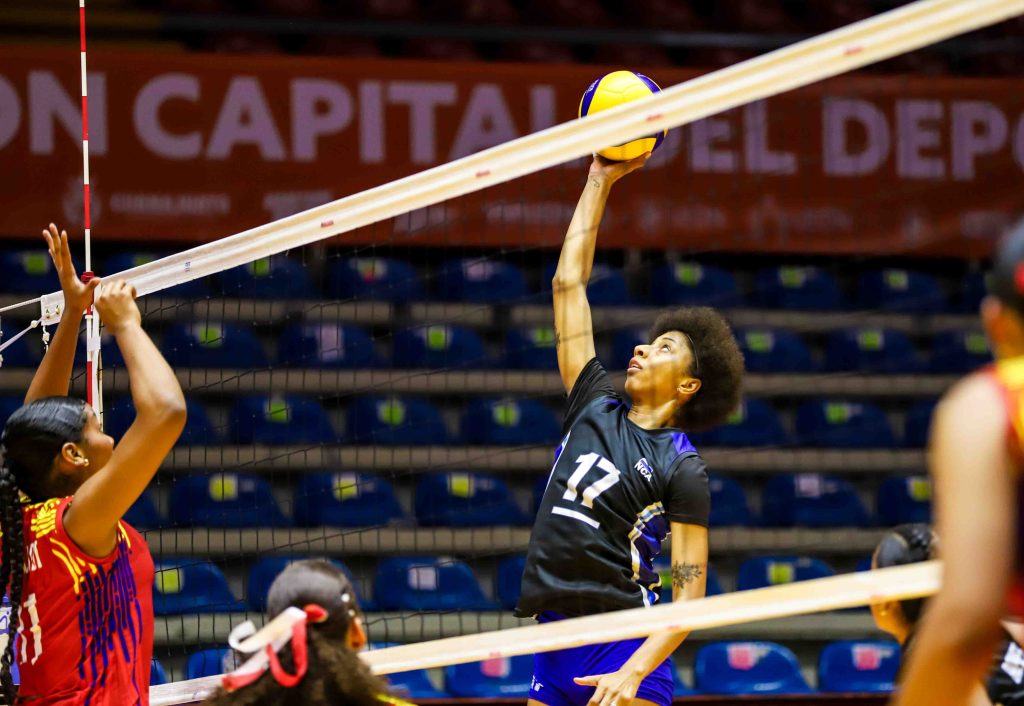Nicaragua Wins Five-Set Battle for First Victory
