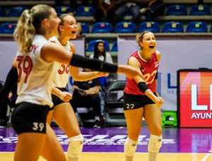 Canada Wins Decisive Match to Advance to Quarterfinals