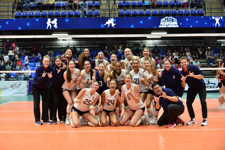 USA Finishes Preliminary Round Undefeated after Five-Set Battle with Mexico